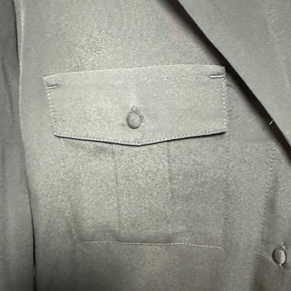 Banana Republic Olive Button-Down Shirt - Picture 5 of 8